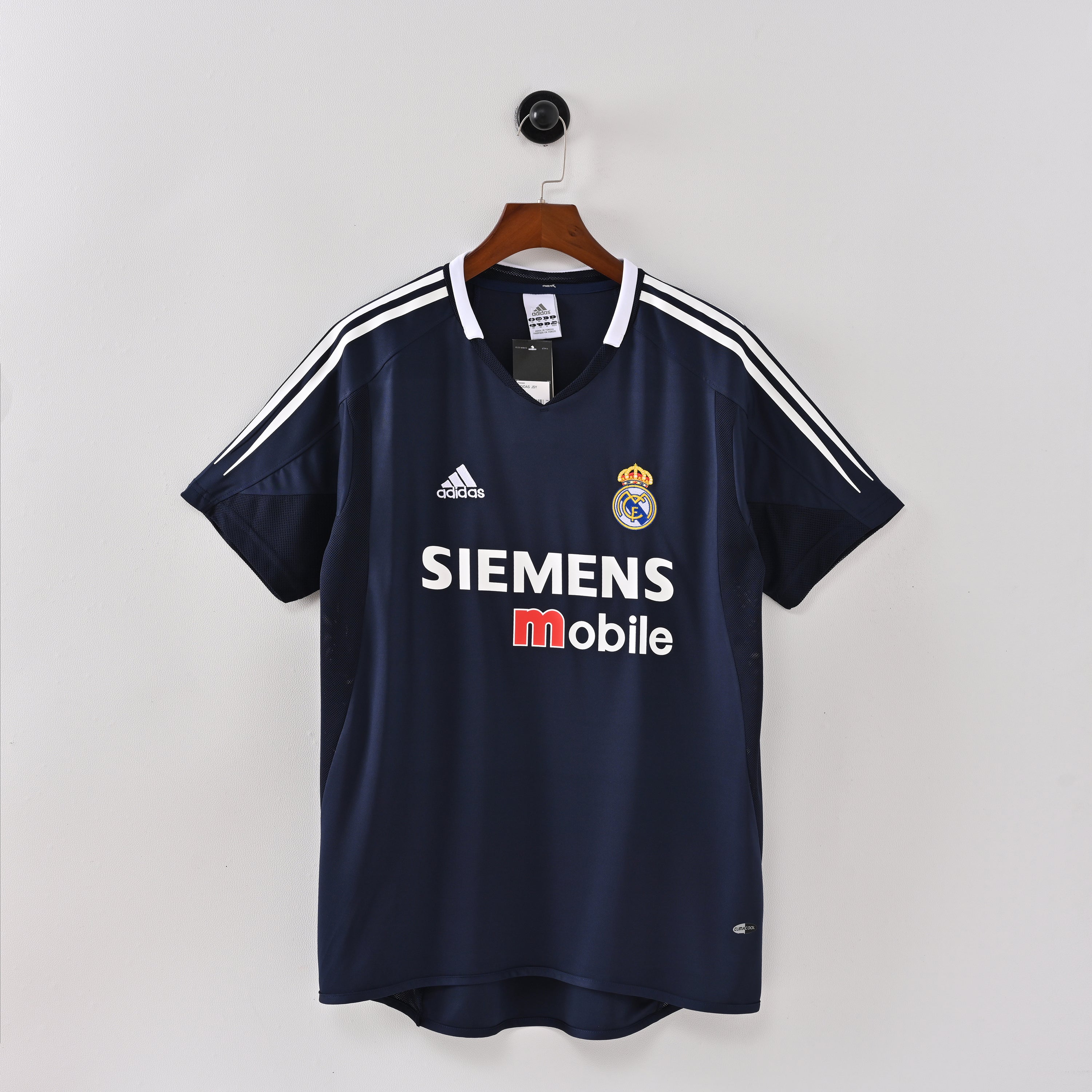 REAL MADRID AWAY 04/05