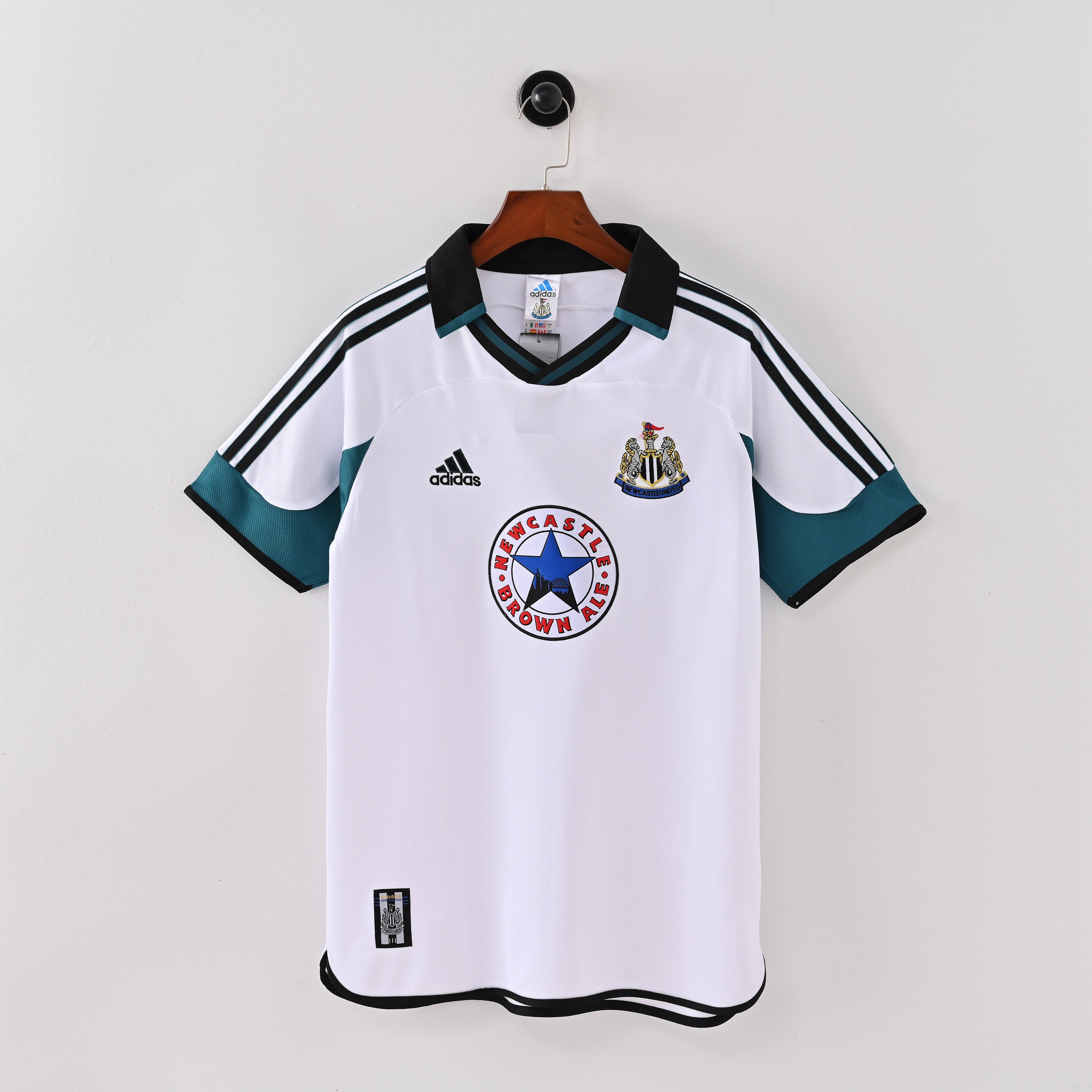 NEWCASTLE UNITED AWAY 99/00
